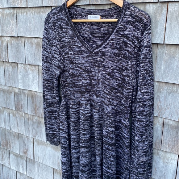 Calvin Klein medium weight knit dress - Picture 3 of 8